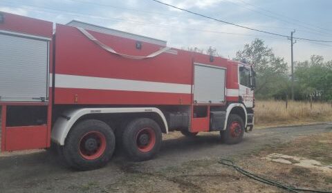 Трима пожарникари са пострадали при гасенето на огъня край село Кубадин - 1